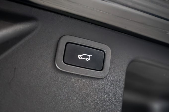 2025 Land Rover Discovery Sport