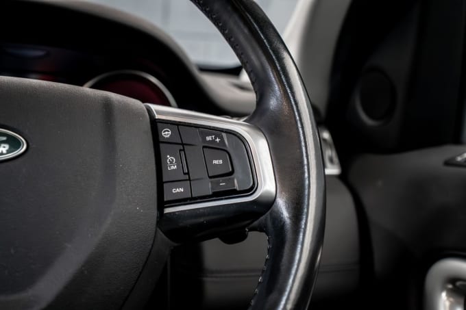 2025 Land Rover Discovery Sport