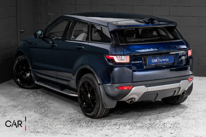 2025 Land Rover Range Rover Evoque