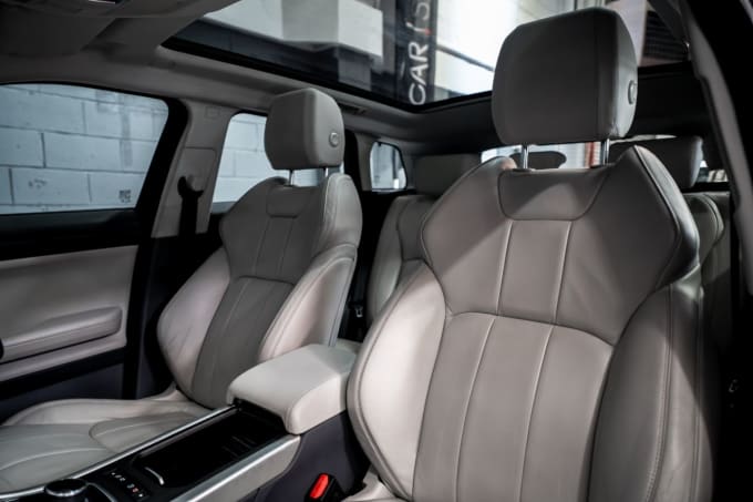 2025 Land Rover Range Rover Evoque