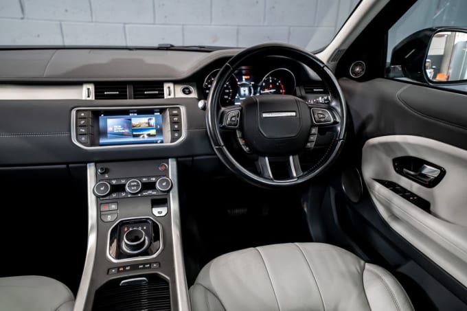2025 Land Rover Range Rover Evoque