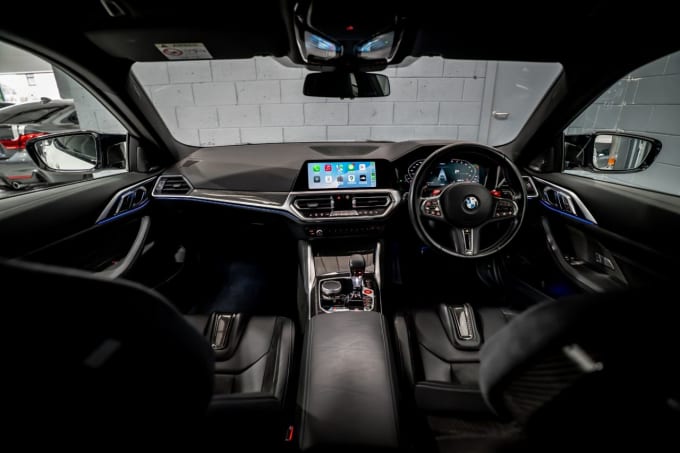 2025 BMW M4