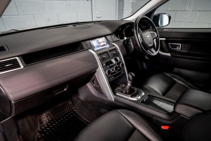 2025 Land Rover Discovery Sport