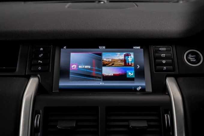 2025 Land Rover Discovery Sport