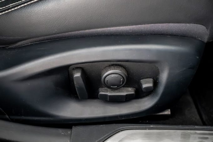 2025 Jaguar Xe