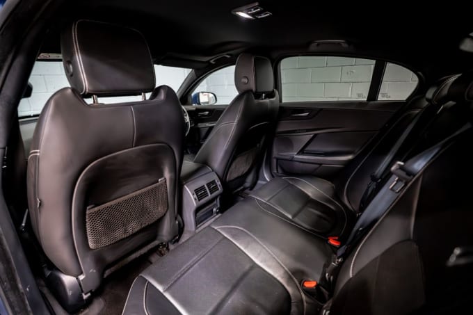 2025 Jaguar Xe