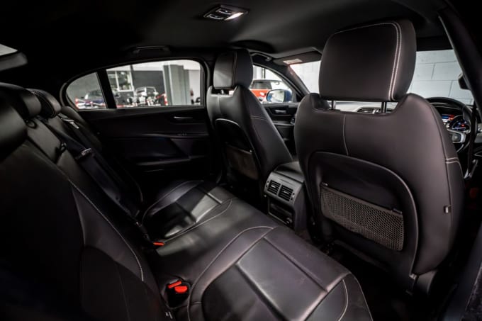 2025 Jaguar Xe