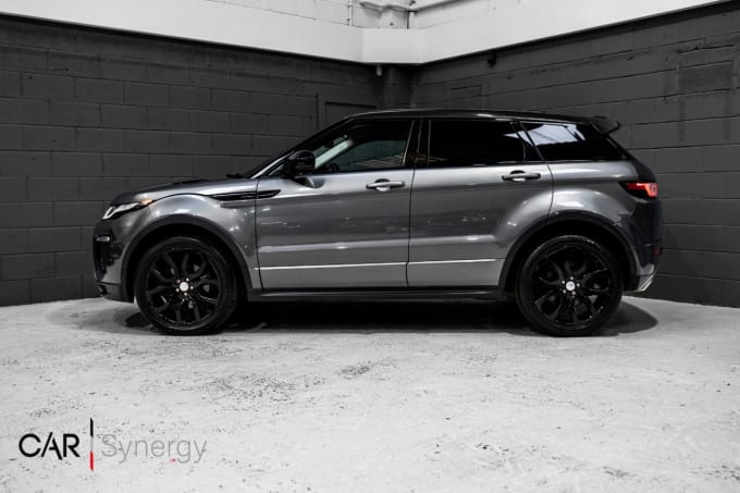 2025 Land Rover Range Rover Evoque