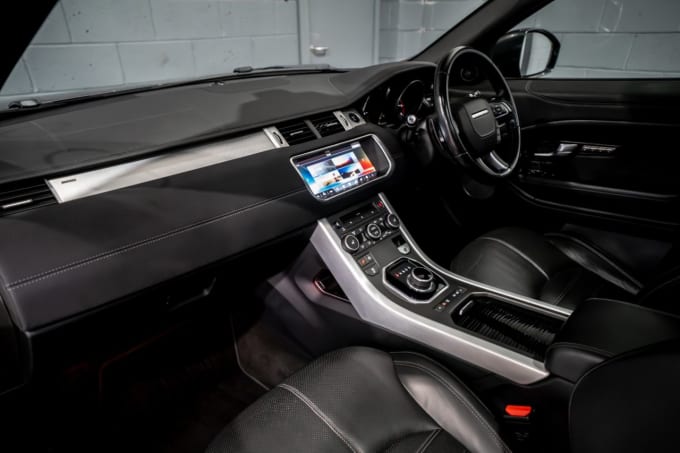 2025 Land Rover Range Rover Evoque