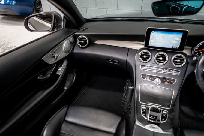 2025 Mercedes-benz C-class