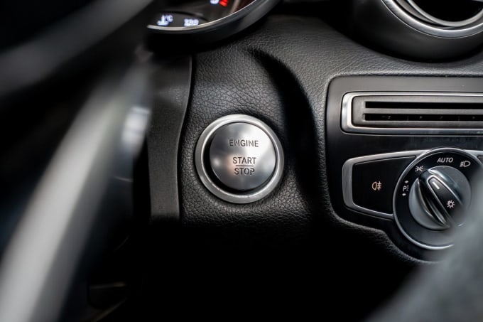 2025 Mercedes-benz C-class