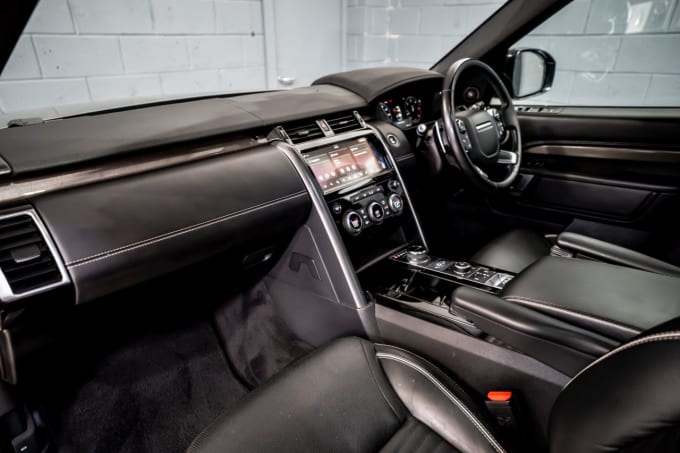 2025 Land Rover Discovery