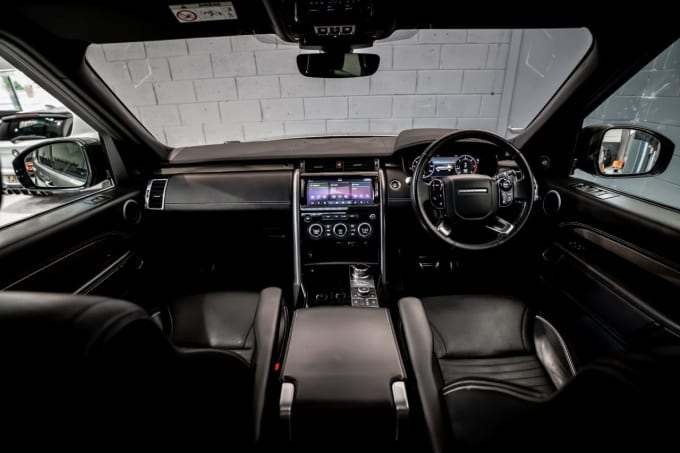 2025 Land Rover Discovery