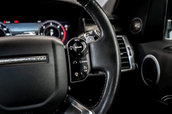 2025 Land Rover Discovery