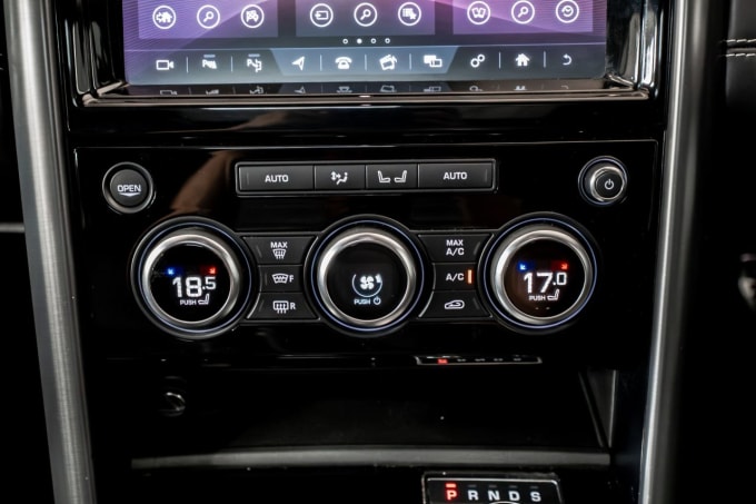 2025 Land Rover Discovery