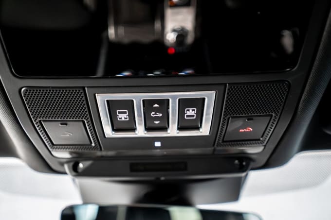2025 Land Rover Discovery