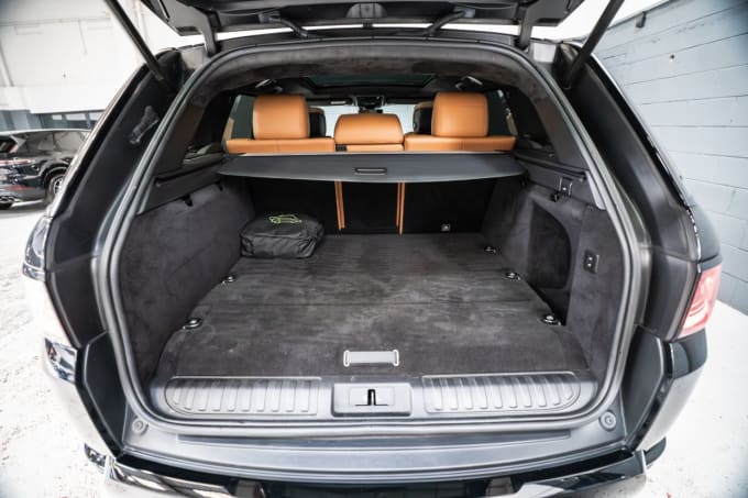 2025 Land Rover Range Rover Sport