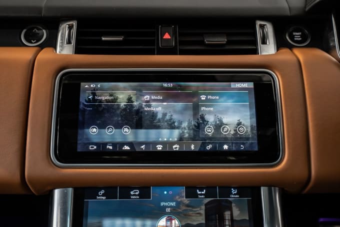 2025 Land Rover Range Rover Sport