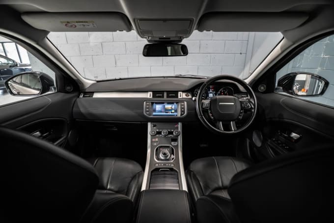 2025 Land Rover Range Rover Evoque