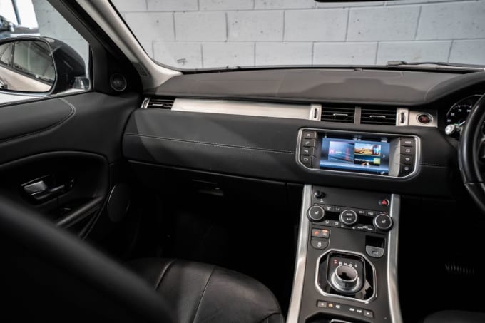 2025 Land Rover Range Rover Evoque