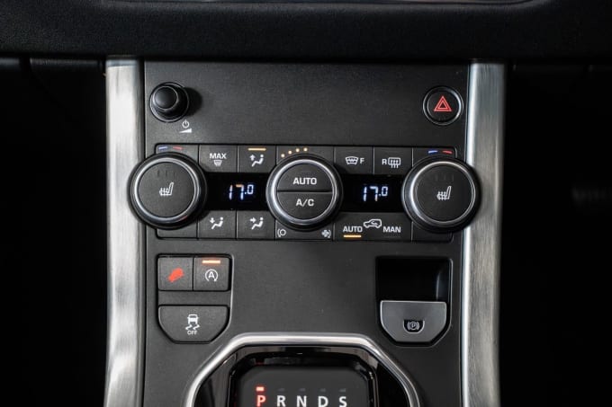 2025 Land Rover Range Rover Evoque