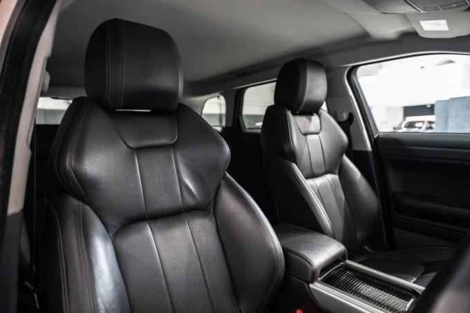2025 Land Rover Range Rover Evoque