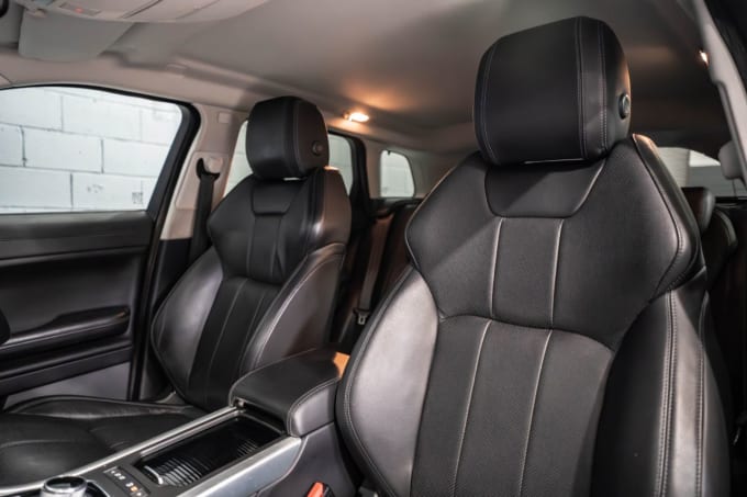2025 Land Rover Range Rover Evoque