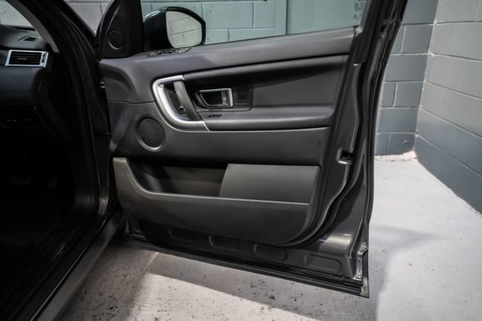2025 Land Rover Discovery Sport