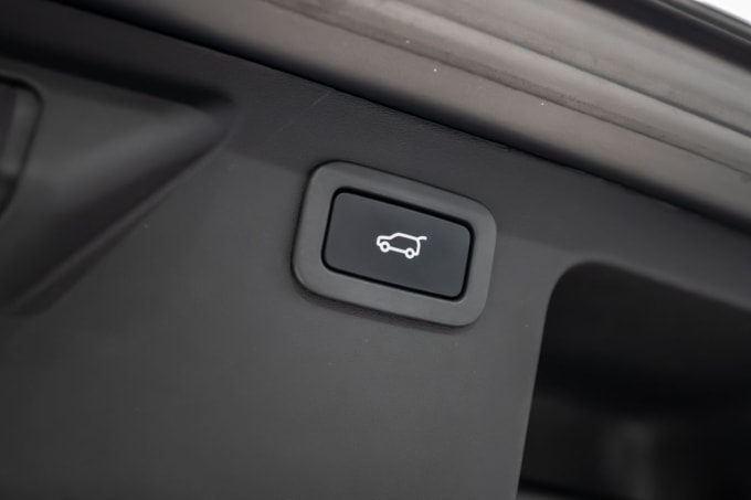 2025 Land Rover Discovery Sport