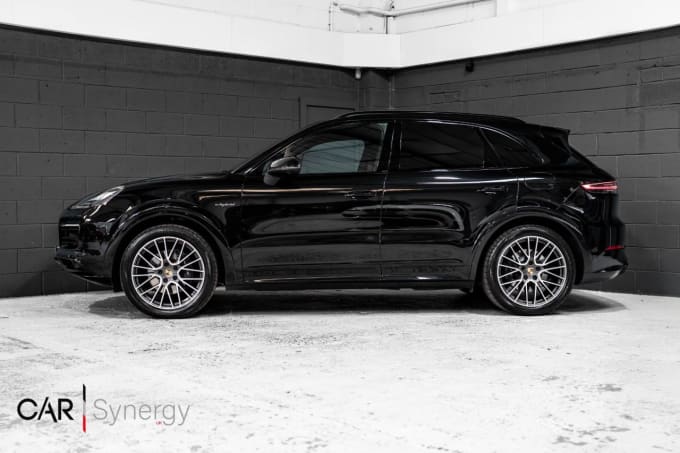 2025 Porsche Cayenne
