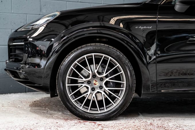 2025 Porsche Cayenne