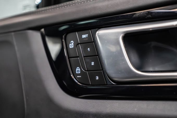 2025 Porsche Cayenne