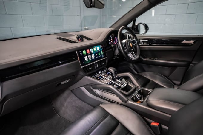 2025 Porsche Cayenne