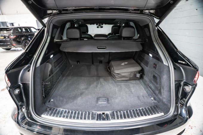 2025 Porsche Cayenne