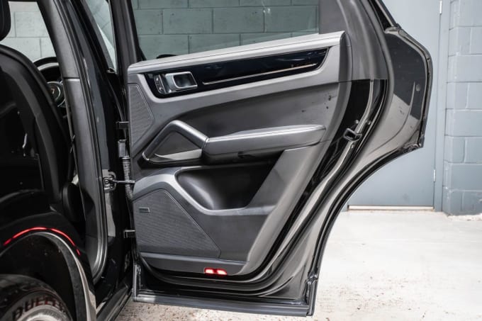 2025 Porsche Cayenne