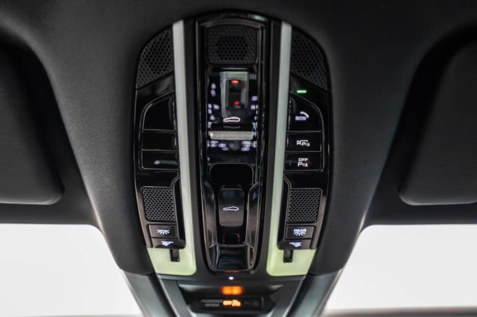 2025 Porsche Cayenne