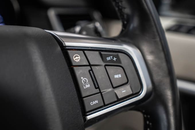 2025 Land Rover Discovery Sport