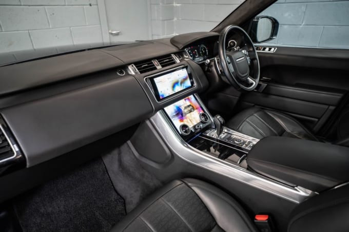 2025 Land Rover Range Rover Sport