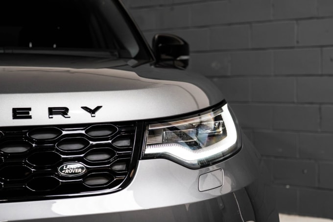 2025 Land Rover Discovery