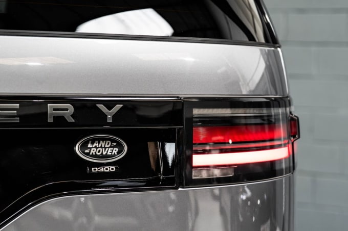 2025 Land Rover Discovery
