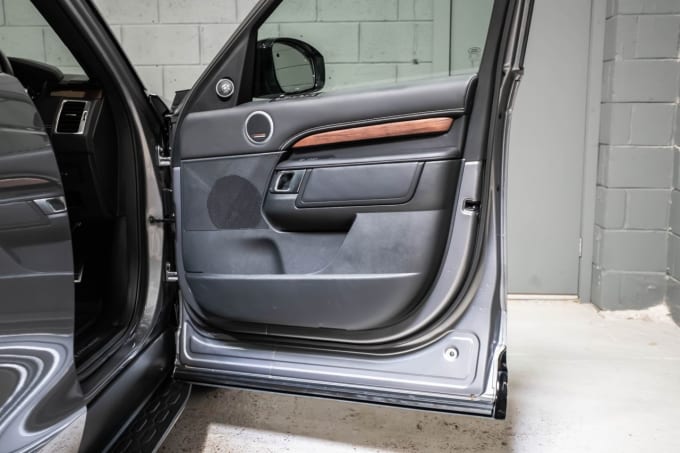 2025 Land Rover Discovery