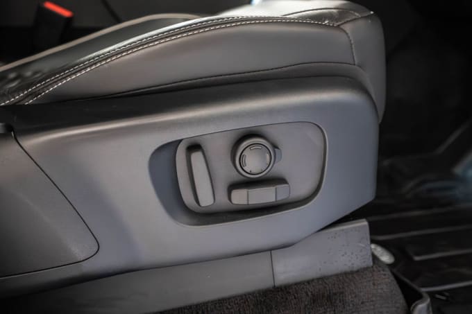 2025 Land Rover Discovery
