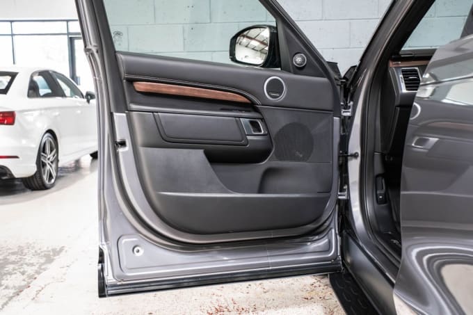 2025 Land Rover Discovery