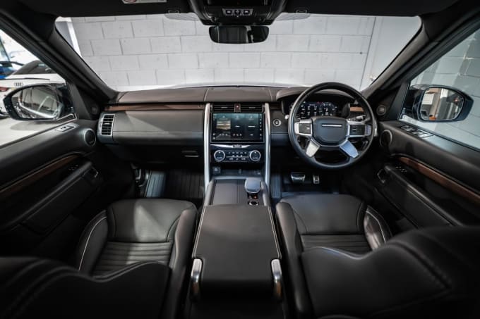 2025 Land Rover Discovery