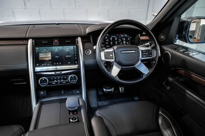 2025 Land Rover Discovery