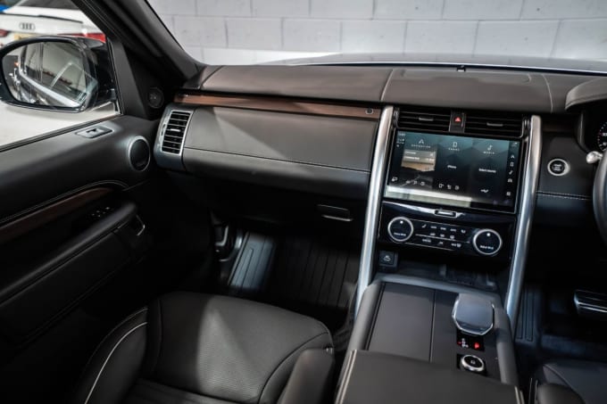 2025 Land Rover Discovery