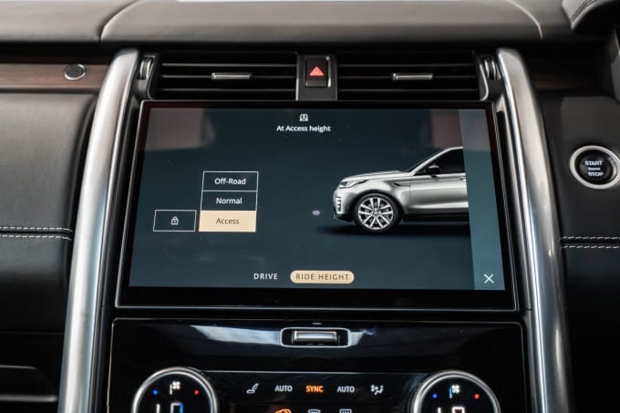 2025 Land Rover Discovery