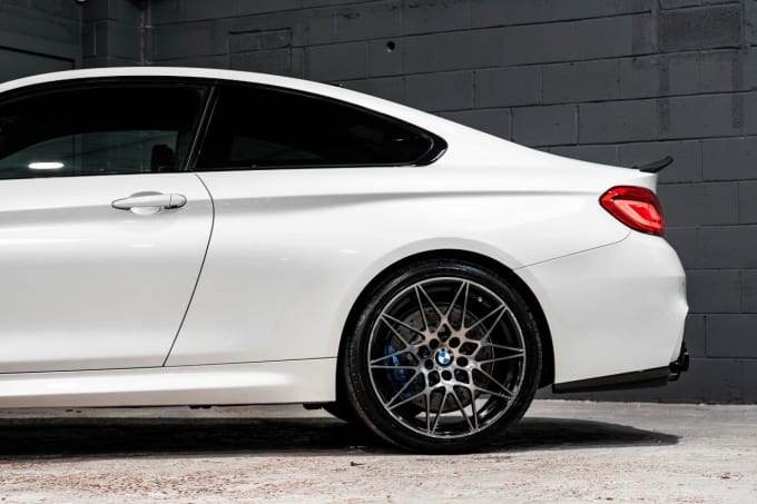 2025 BMW M4