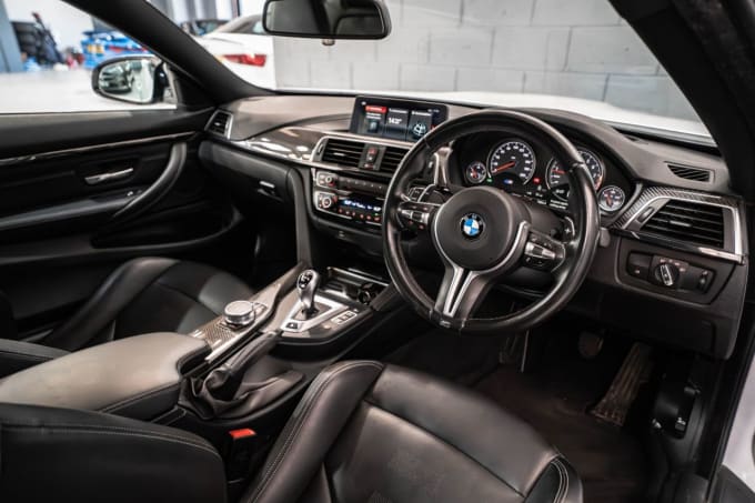 2025 BMW M4