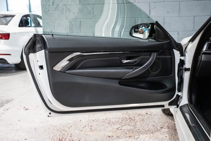 2025 BMW M4
